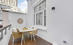 Modern Apartment - 2Br-6P - Eiffel Tower